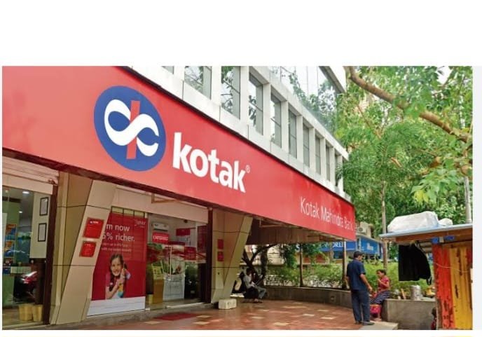 Big Action on Kotak Mahindra Bank: No New Online Customers, Credit Cards